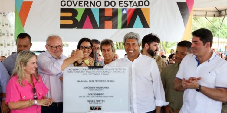 Chapada: Em Iraquara, governo do estado realiza série de entregas para impulsionar desenvolvimento local