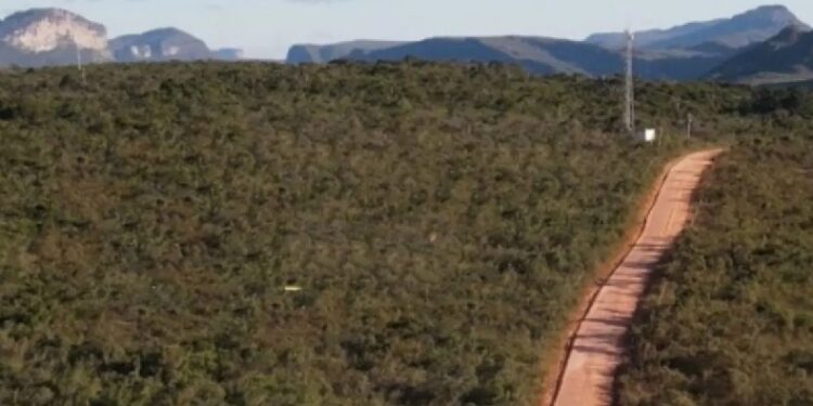 Chapada: Interrupção das obras de pavimentação na estrada do Vale do Capão prejudica o ecoturismo e o tráfego de veículos na região