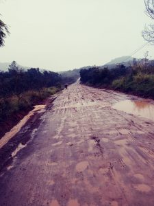 Palmeiras: Moradores do Vale do Capão reclamam de estrada