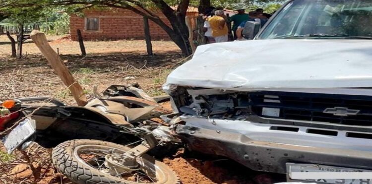 Chapada: Jovem de 19 anos morre em grave acidente envolvendo motocicleta e caminhonete na zona rural de Rio de Contas