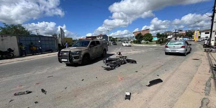 PMs que faziam escolta do vice-governador da Bahia ficam feridos após acidente de trânsito no interior do estado