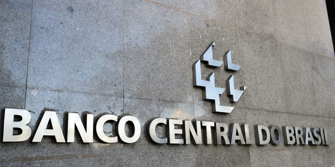 copom-reduz-taxa-selic-para-14,25%-ao-ano
