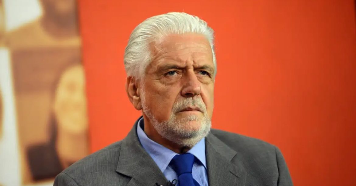alem-de-apartamentos,-propinas-do-master-a-wagner-teriam-incluido-camarote-em-show-nos-eua
