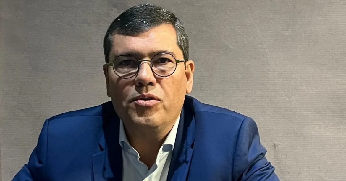 tinoco-desiste-de-licenca-na-camara-e-vai-equilibrar-mandato-com-coordenacao-de-campanha-de-neto