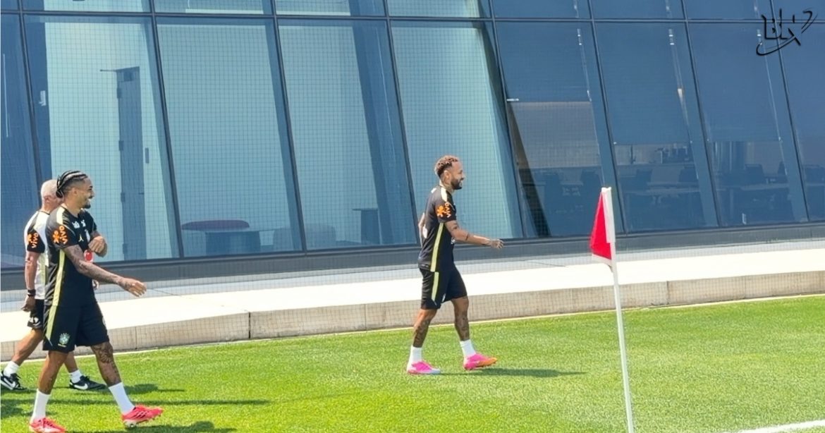 neymar-treina-pela-primeira-vez-com-o-elenco-da-selecao-e-aumenta-chances-de-retorno-contra-o-haiti