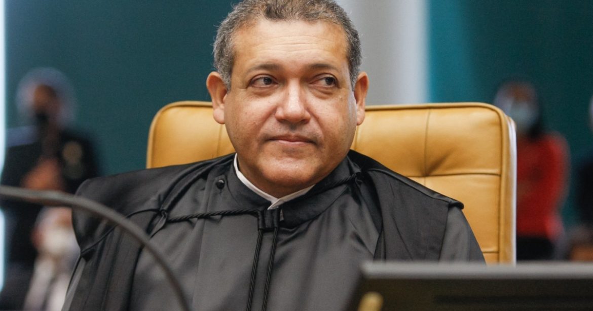 caso-master:-ministro-kassio-nunes-marques-mantem-voto-pela-prisao-de-pai-e-primo-de-vorcaro-apos-“pressoes”-por-relaxamento