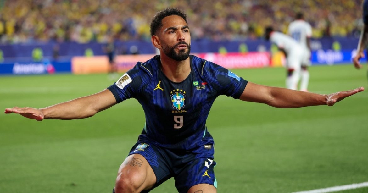 matheus-cunha-marca-dois-e-comanda-surfe-do-brasil-em-vitoria-tranquila-sobre-o-haiti-na-copa-do-mundo