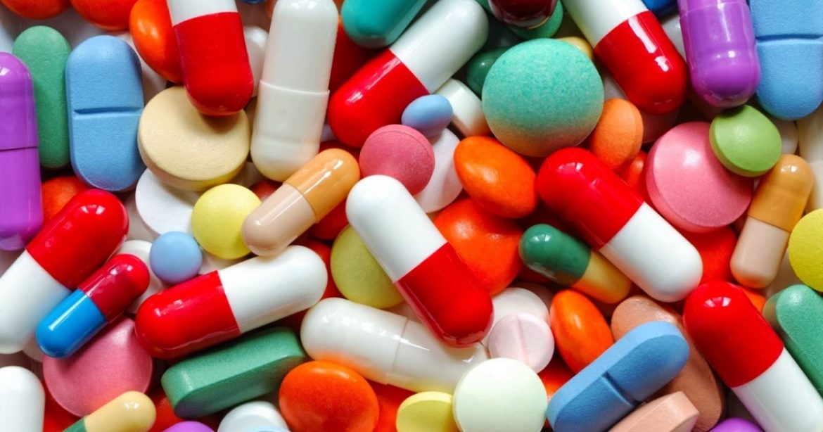 anvisa-manda-recolher-remedio-com-fragmento-de-vidro