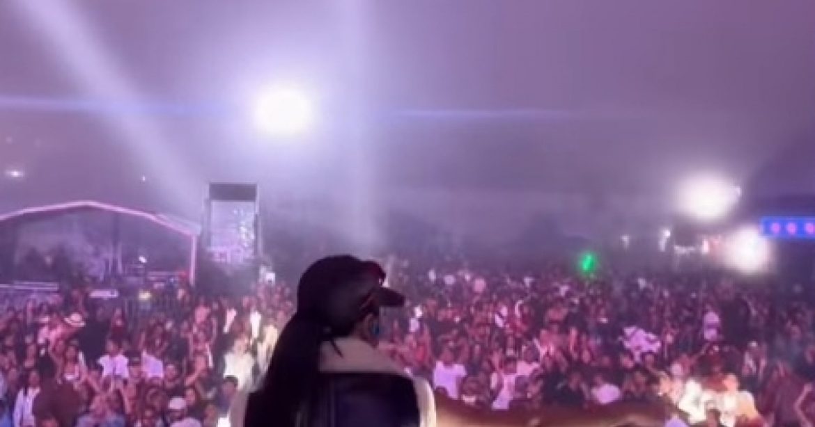 video:-michele-andrade-relata-confusao-nos-bastidores-e-show-e-cancelado-no-sao-joao-de-serrinha