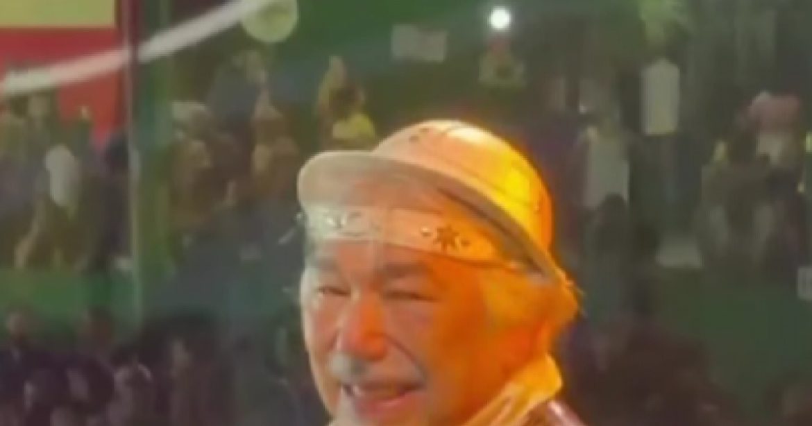 video:-ovacionado-em-cruz-das-almas,-santanna-se-emociona-e-faz-desabafo-sobre-crise-no-forro