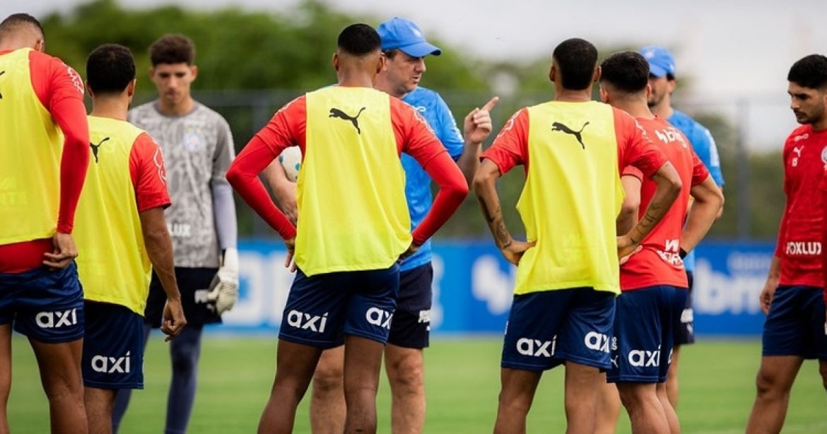 bahia-e-fluminense-encaminham-amistoso-no-maracana-durante-disputa-da-copa-do-mundo