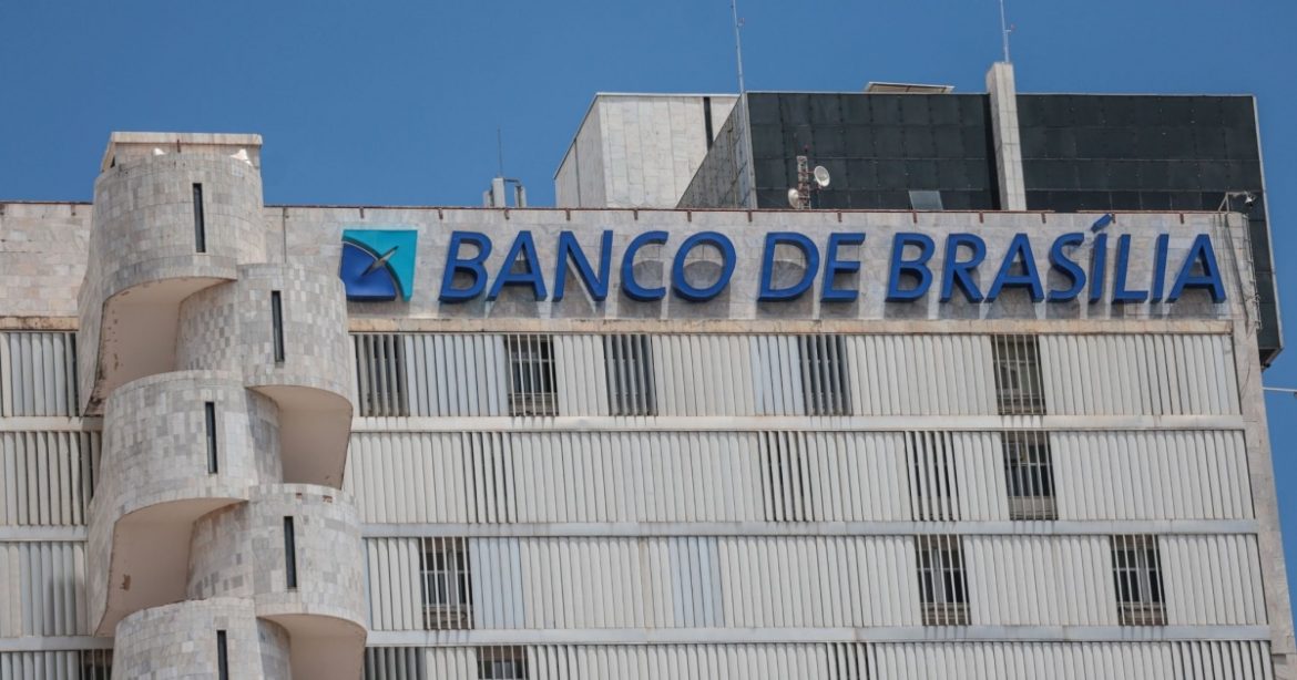 justica-autoriza-bahia-a-manter-r$-2-bilhoes-no-banco-do-brasil-e-afasta-exclusividade-do-brb