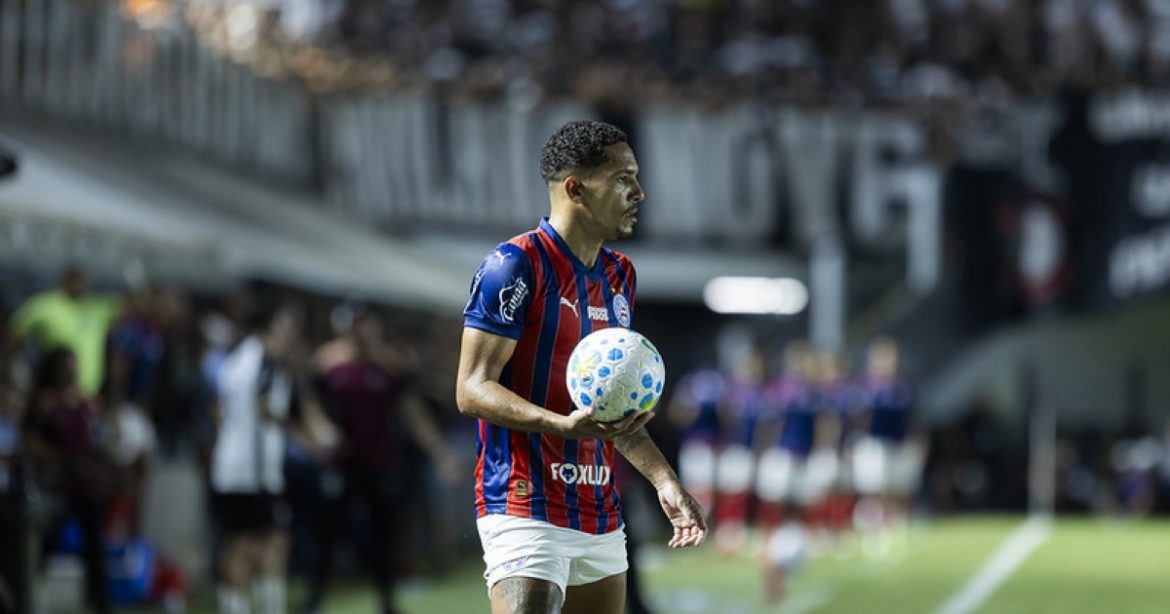 bahia-oficializa-saida-do-lateral-direito-gilberto,-que-vai-ao-athletico-pr
