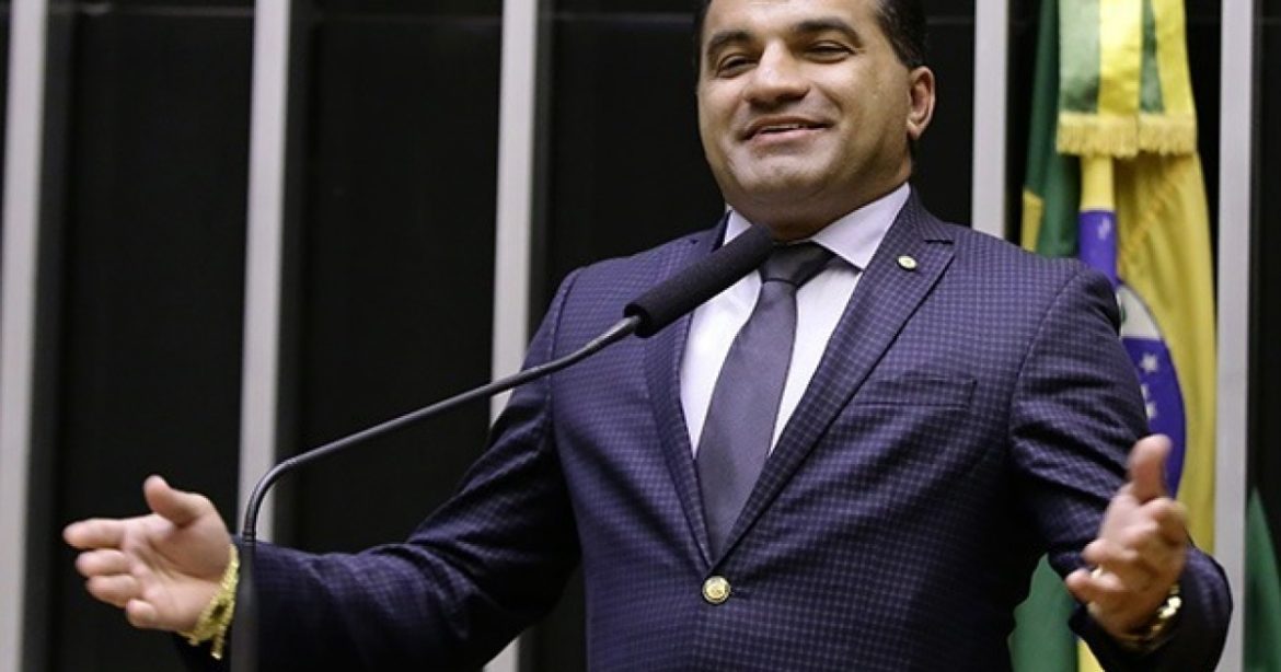 deputado-do-pl-e-alvo-de-buscas-da-pf-em-operacao-sobre-suspeita-de-desvio-de-emendas-no-maranhao