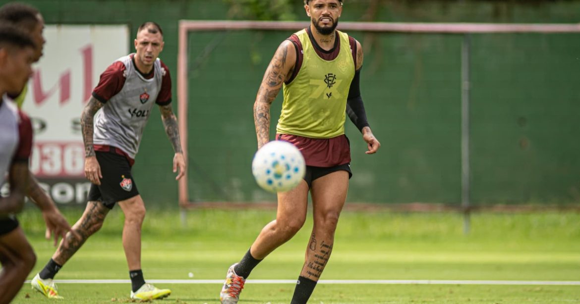 pedro-henrique-rescinde-contrato-e-deixa-o-vitoria-sem-sequer-ser-relacionado