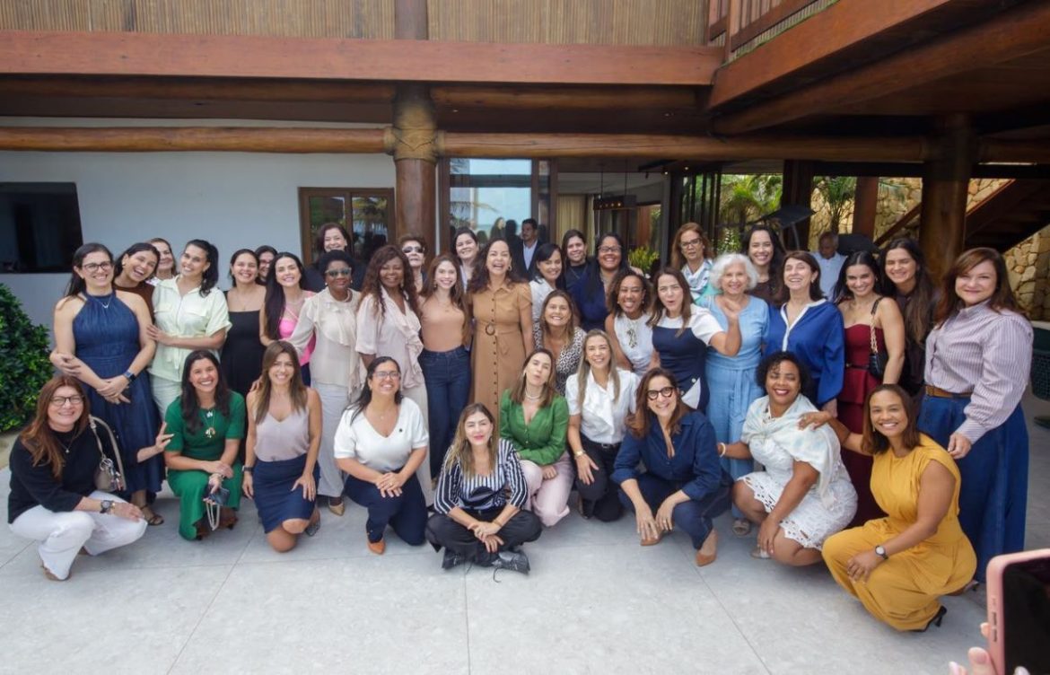 #eleicoes2026:-liderancas-femininas-reforcam-apoio-a-acm-neto-e-destacam-participacao-das-mulheres-na-construcao-de-projeto-para-a-bahia