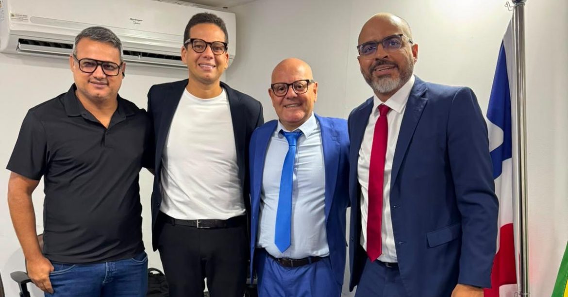 #bahia:-vereador-almir-santos-assume-comando-da-camara-de-lauro-de-freitas-apos-prisao-de-presidente