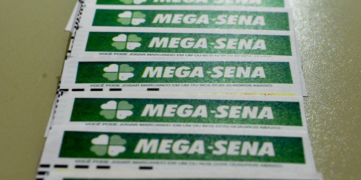 veja-os-numeros-da-mega-sena-sorteados-neste-sabado-(4)